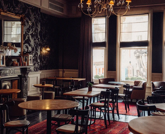 A cosy pub with elegant Victorian features and a warm welcoming feel